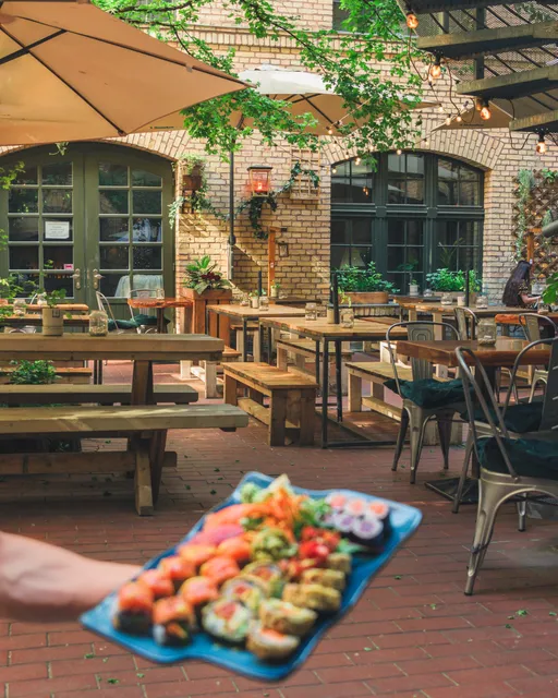 royals & rice Berlin