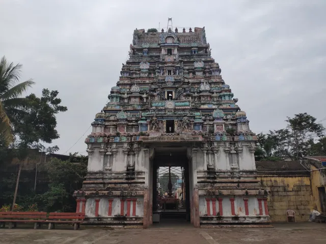 Periya Koil ( Piravi Marundeeswarar Temple )