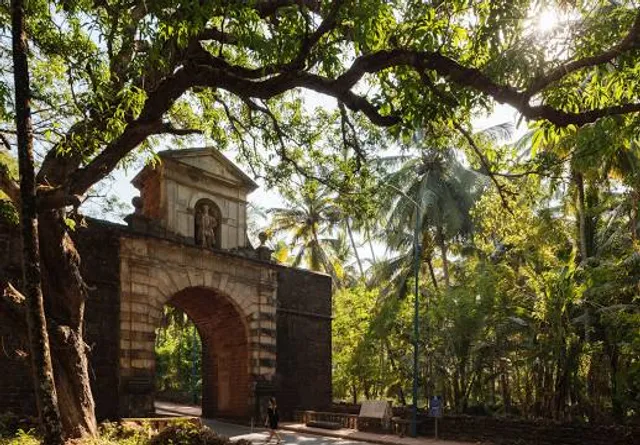 Viceroys Arch, Goa