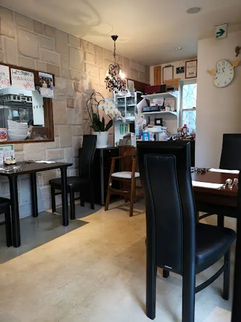 トラットリア:ピノーロ