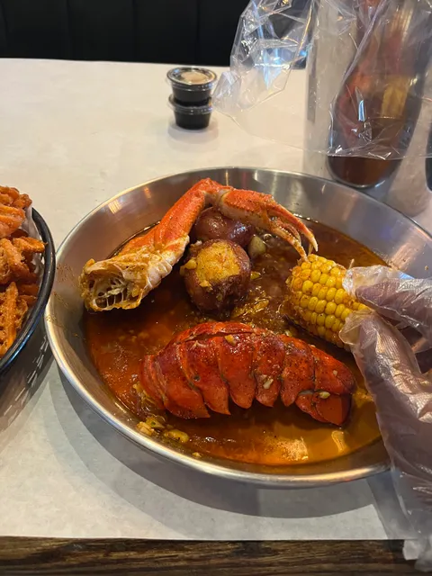 Crab Du Jour Cajun Seafood & Bar - Cherrydale