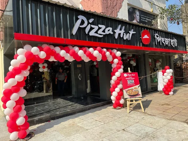 Pizza Hut | Laketown, Kolkata