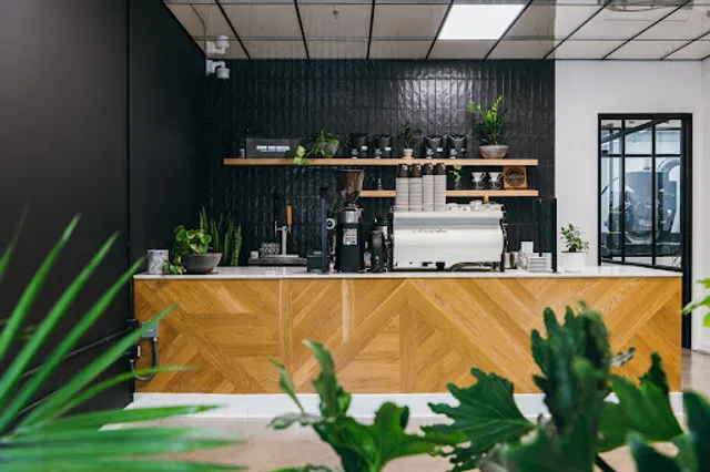 Common Room Roasters - Long Beach Coffee Shop & Roastery