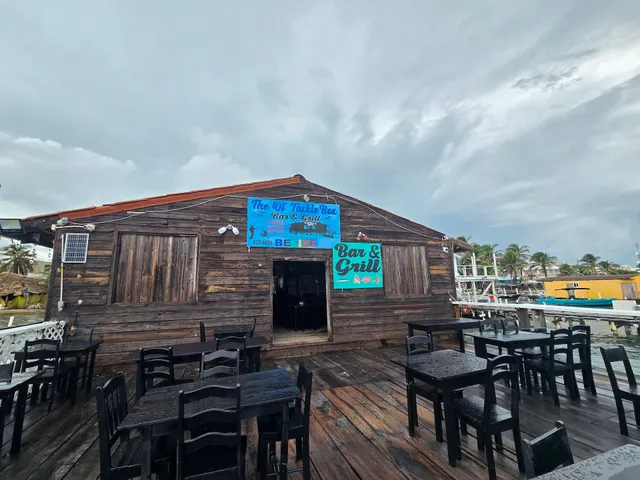 The Ol' Tackle Box Restaurant & bar