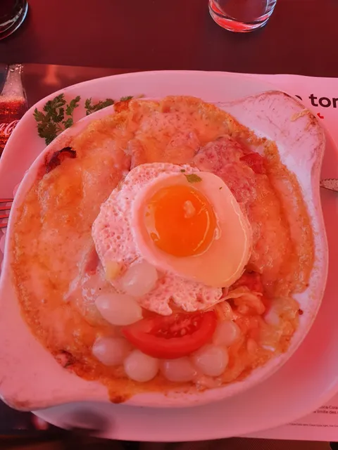 Hotel Carnotzet Cafe