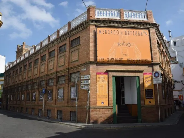 Mercado El Postigo