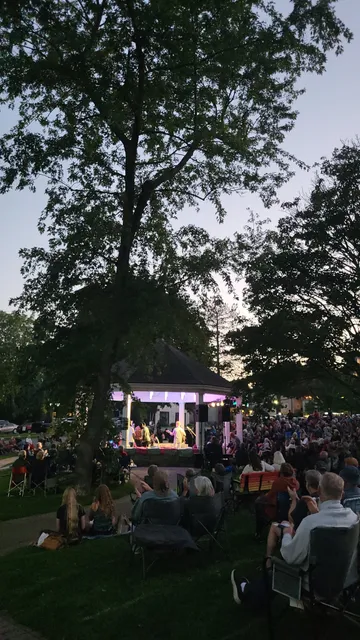 Fonthill Bandshell