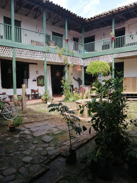 MUSEO DE ARTES Y TRADICIONES PATIO DEL MORO (GUADUAS)