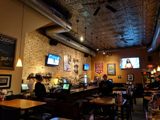 Maxwell's American Pub