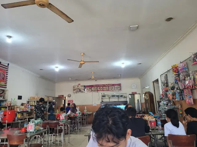 Rumah Makan Palasari