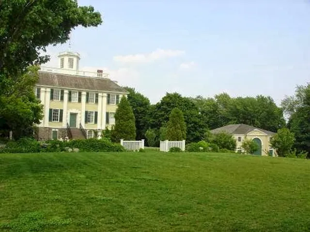 Shirley-Eustis House