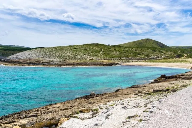 Cala Mitjana o sa Duaia