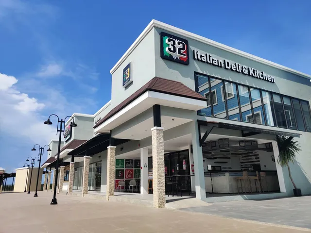 32 Italian Deli & Kitchen