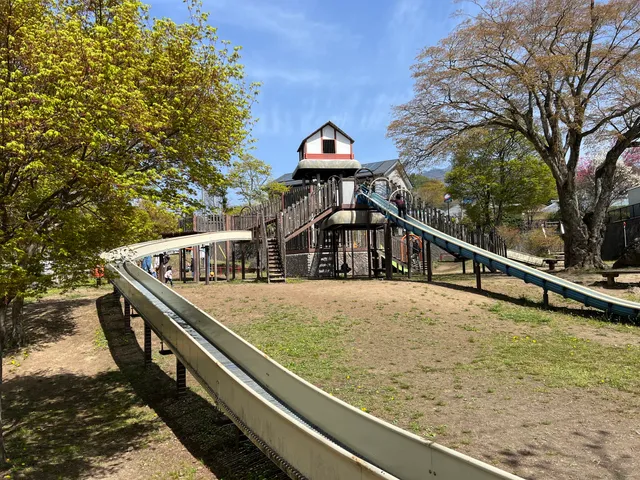 Sanbuichiyusuijido Park