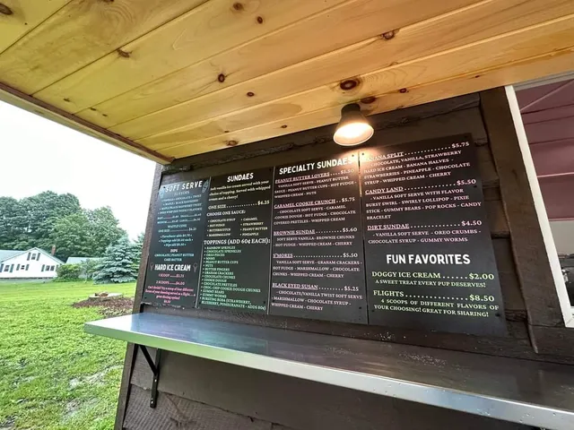 Poup's Scoops Ice Cream Stand