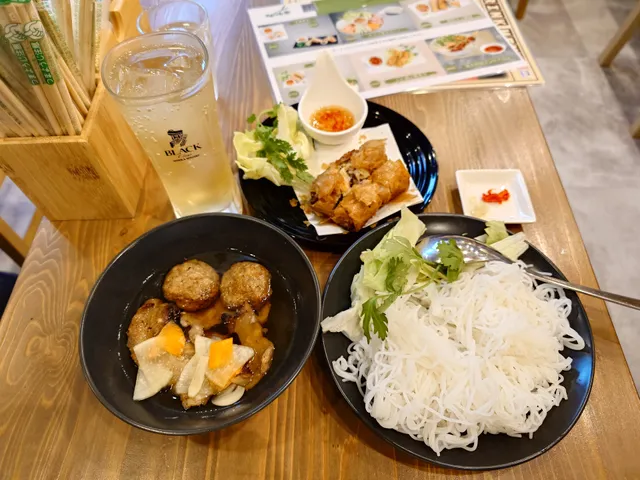 ベトナム料理 NGON巻