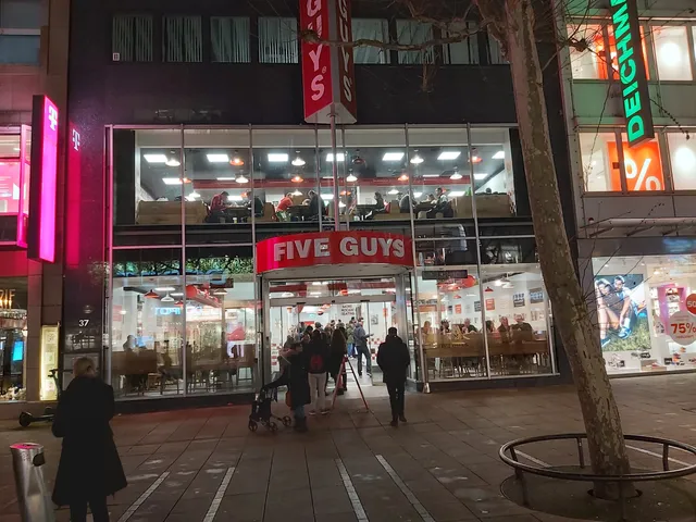 Five Guys Burgers and Fries Stuttgart Königsstraße