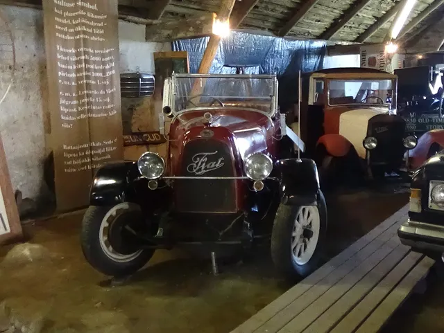 Valeri Kirsi vanasõidukite muuseum