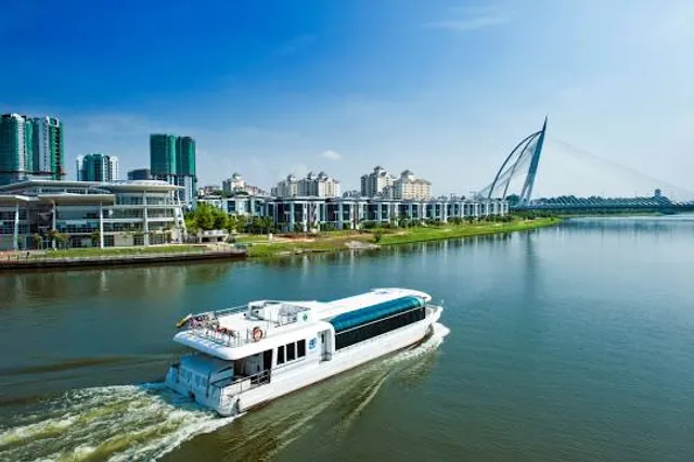 Cruise Tasik Putrajaya
