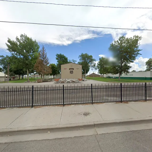 Vintage Vixens Market