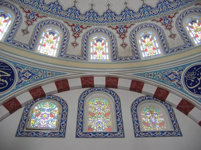 Ishak Beg - Aladža Mosque