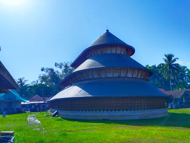 Madhur Shree Madanantheshwara Siddivinayaka Temple