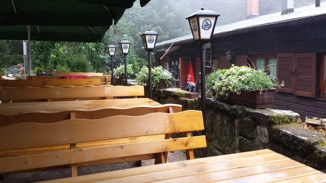 photo-1