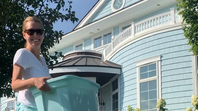 Relax Concierge Linen Crib Rental