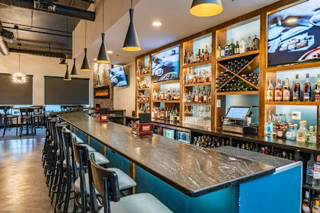 Creekside Restaurant & Bar