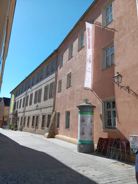 photo-1