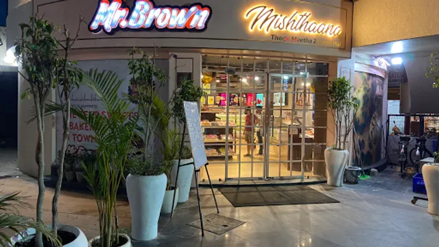 Mr. Brown Bakery - Preet Vihar