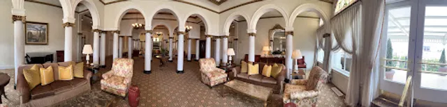 Capital Bar and Grill