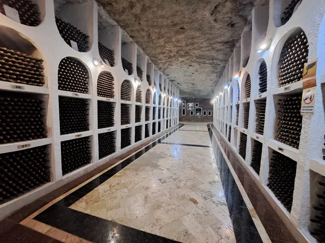 Combinatul de Vinuri „Cricova”