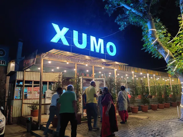 XUMO