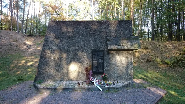 Kumowa Valley - Memorial