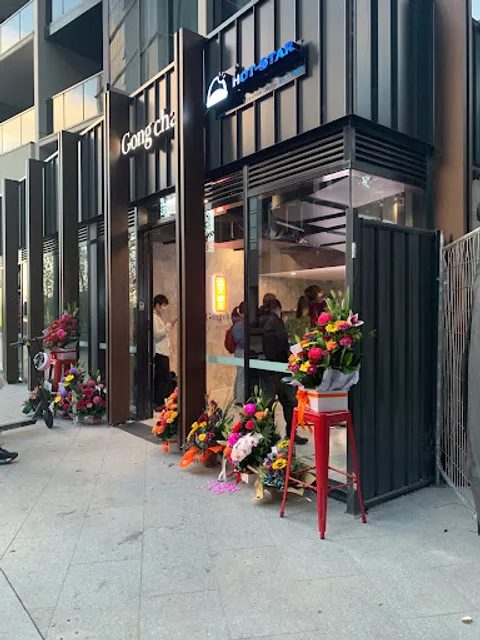 Gong Cha & Hot Star Belconnen