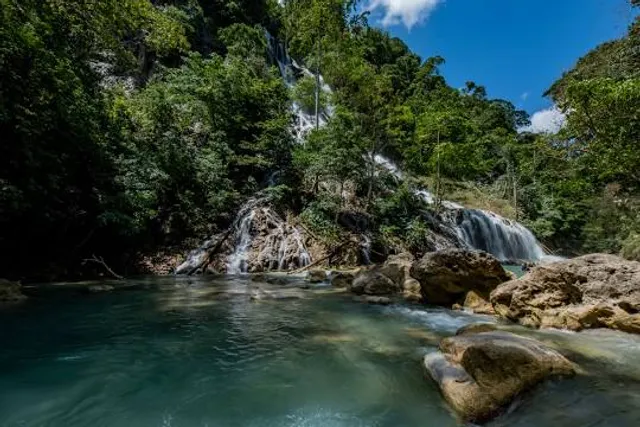 Lapopu Waterfall