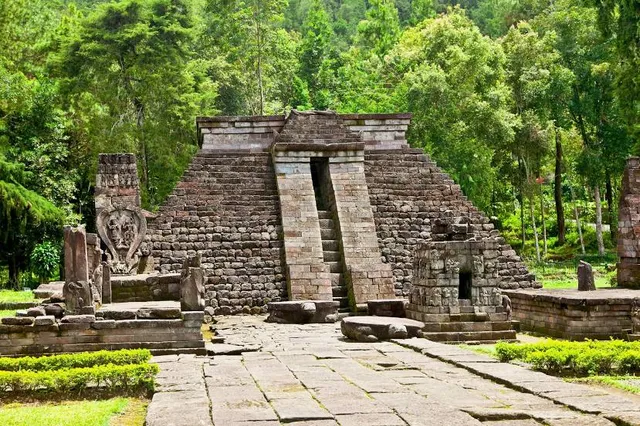 Candi Kethek