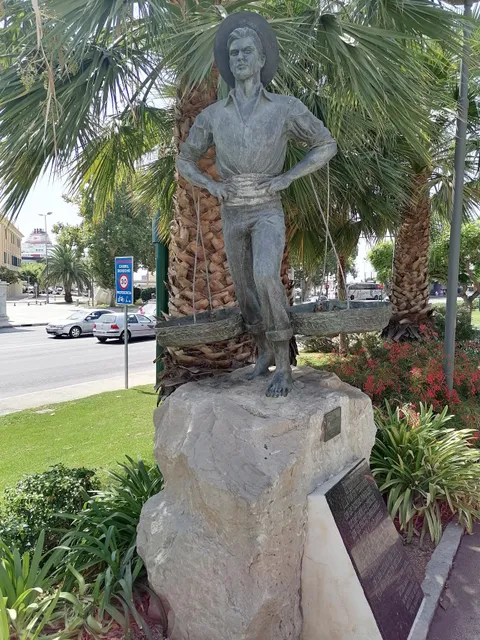 Estatua del Cenachero