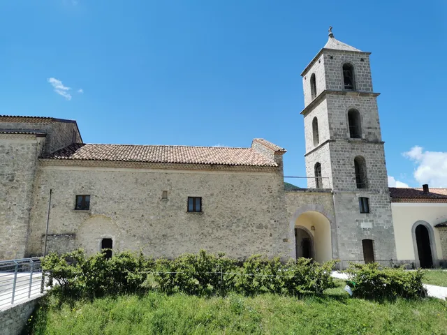 Badia di Santa Maria di Pierno