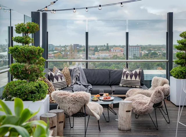 2KW Bar & Restaurant