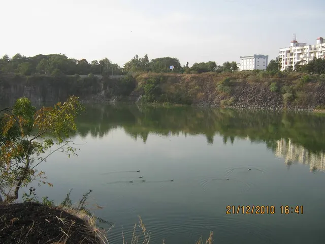 Vishrantwadi Lake