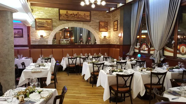 Le Schnockeloch Restaurant Alsacien Strasbourg - Tarte flambée Flammekueche