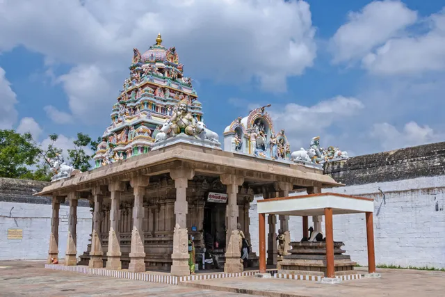 Thirumeninathar Temple or Bhuminathaswamy Temple