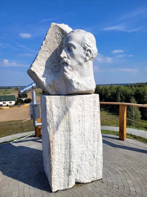 Kopiec Henryka Sienkiewicza w Okrzei