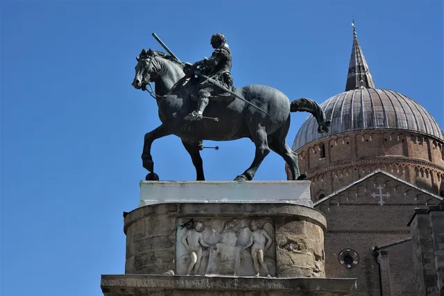 Equestrian statue of Gattamelata