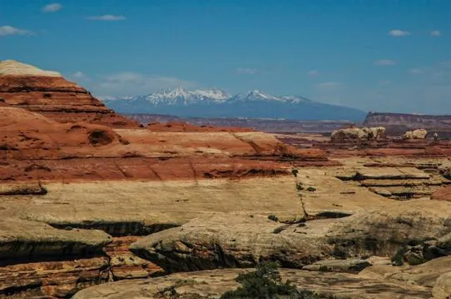 Lost Canyon Cave and Nature Trail