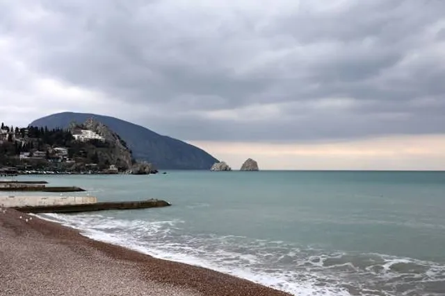 "Goddess of Night" fountain