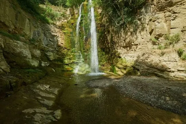 Leghvtakhevi Waterfall