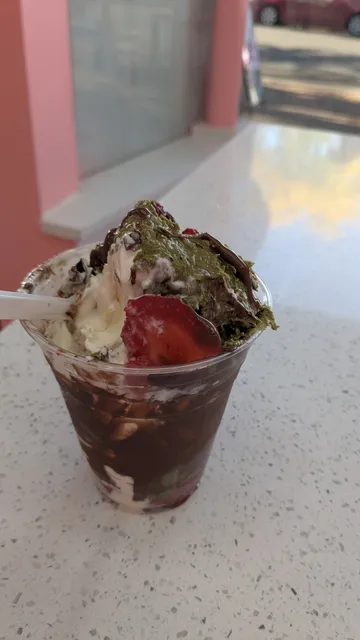 JJ's Custard Company - Grosse Pointe